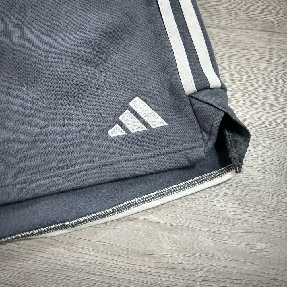 Adidas Tiro 23 Shorts Mens 2XL Gray Essentials Fleece 3‎ Stripes Athletic Sweat